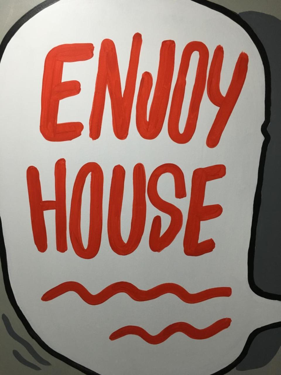 Enjoy House Hostel Chiang Mai Exterior photo