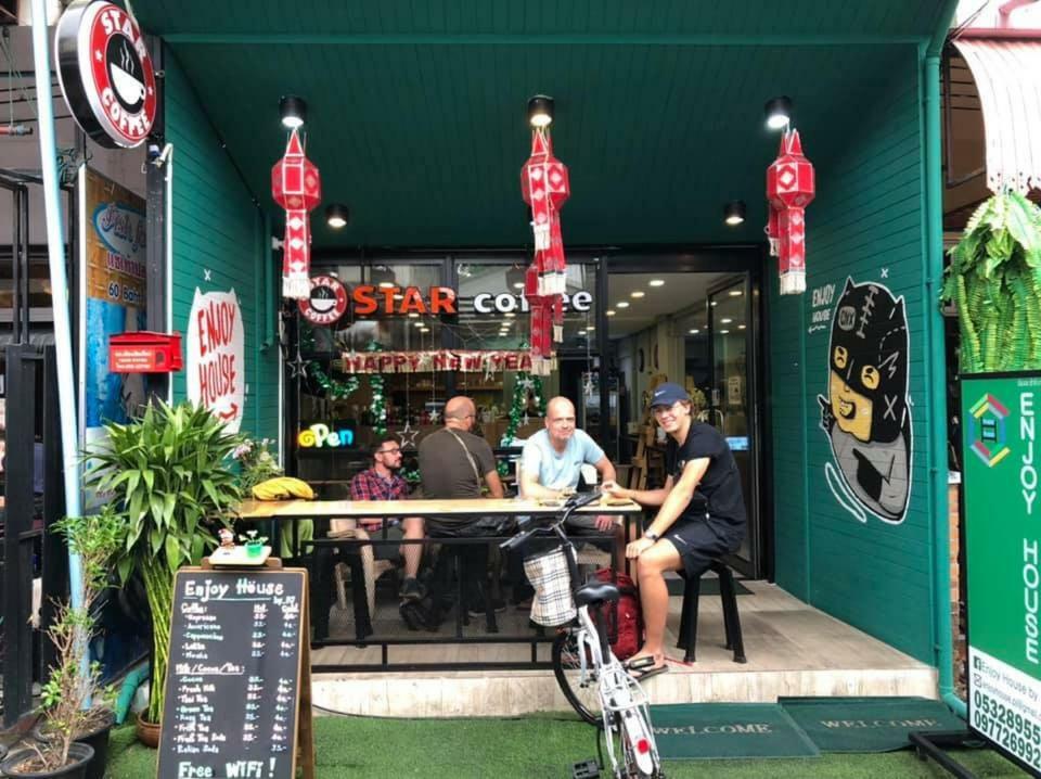 Enjoy House Hostel Chiang Mai Exterior photo